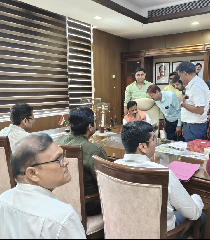 uphda team with deputy cm